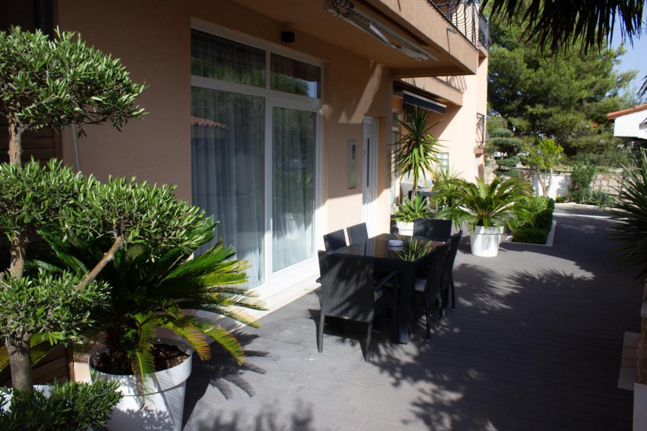 Apartments Villa Jelena Водице Екстериор снимка