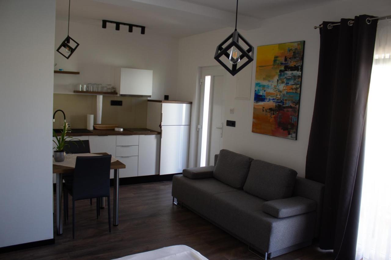 Apartments Villa Jelena Водице Екстериор снимка