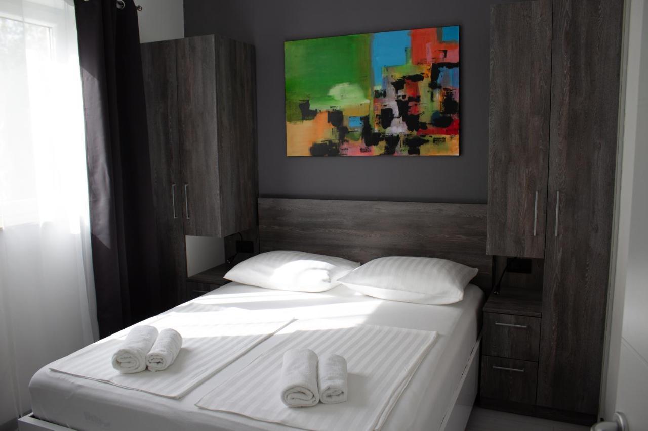 Apartments Villa Jelena Водице Екстериор снимка