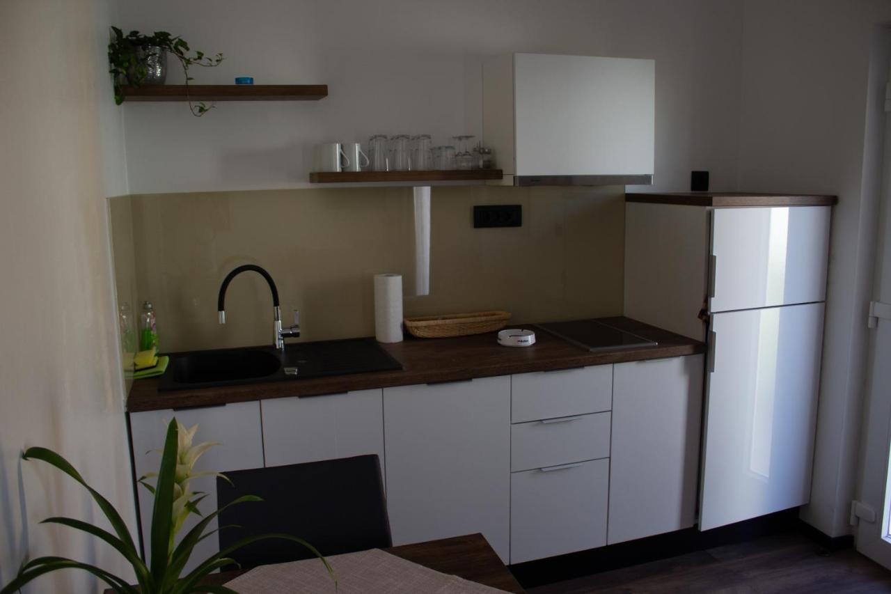Apartments Villa Jelena Водице Екстериор снимка