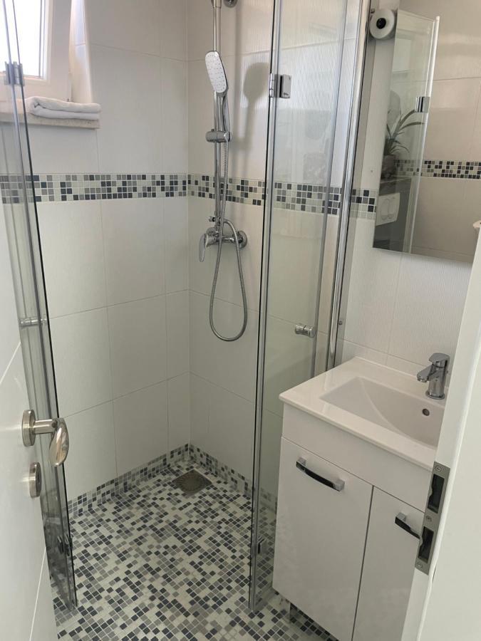 Apartments Villa Jelena Водице Екстериор снимка