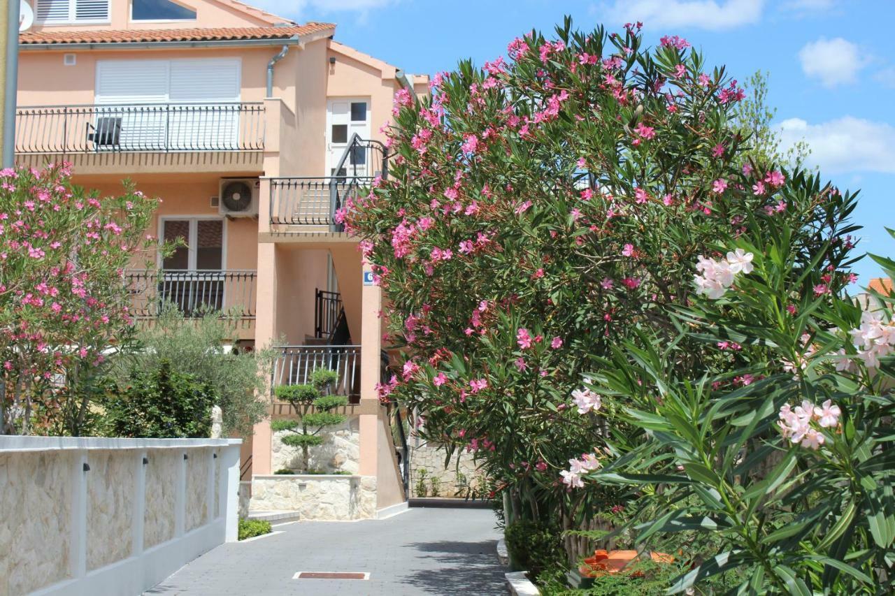 Apartments Villa Jelena Водице Екстериор снимка